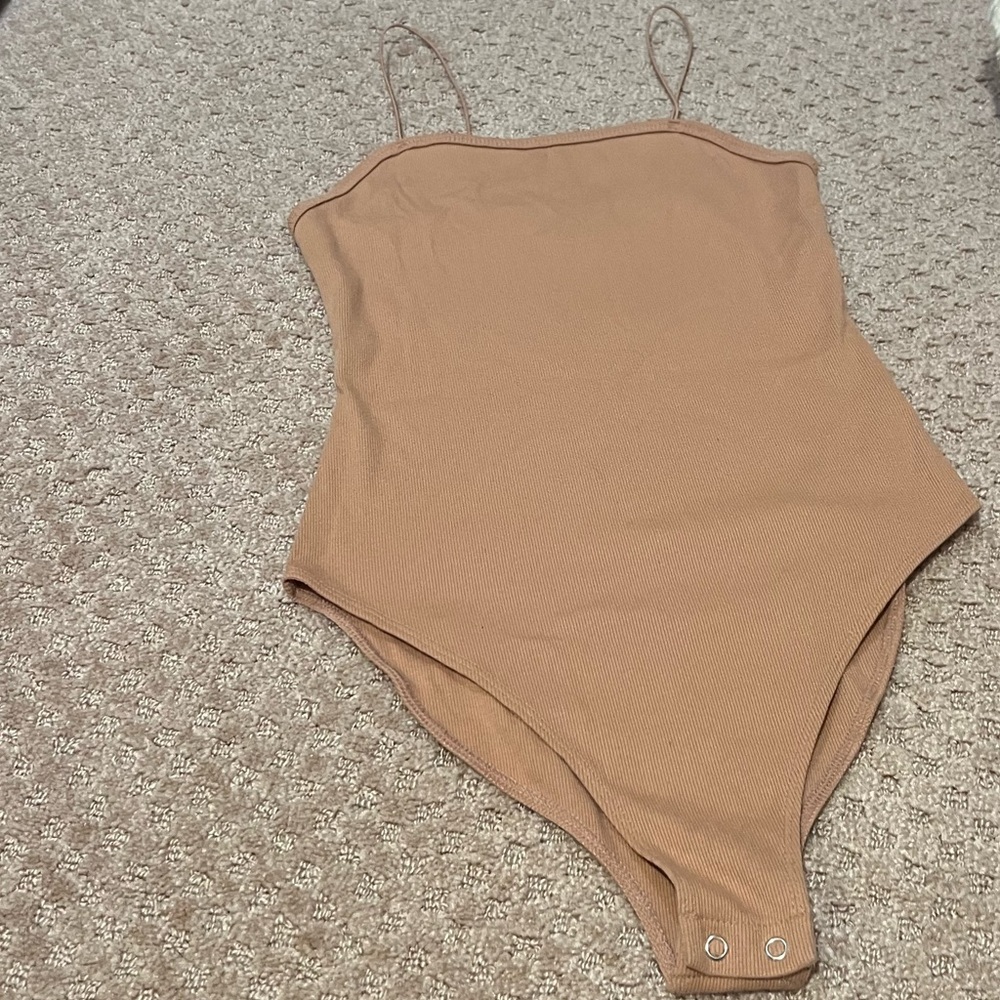 Wild Fable Women's Tan and Brown Bodysuit. Size Small.